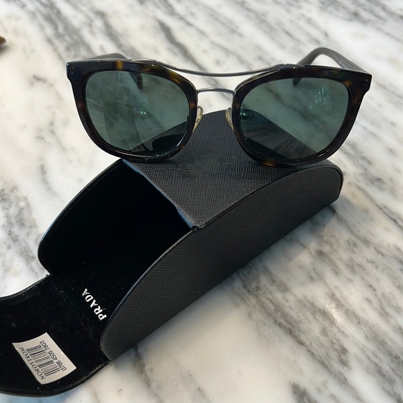 Prada tortoise aviators - Picture 1 of 3